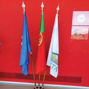 bdr bandeiras mastro interior madeira bdr bandeiras mastro interior madeira