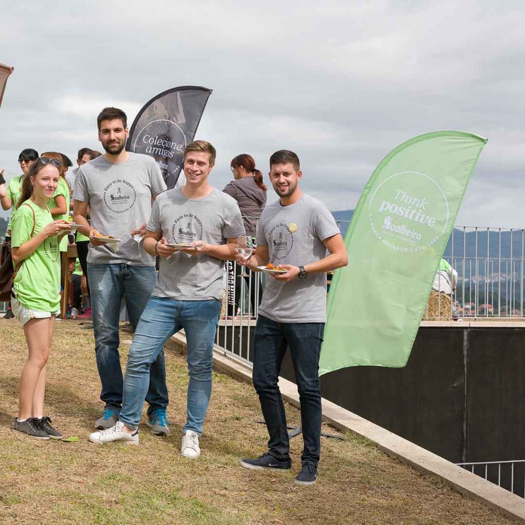 soalheiro-alvarinho-vinho-verde-portugal-bdr-bandeiras-e-mastros